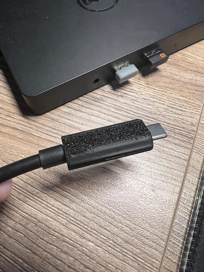 dell atracação estação usb c guarda by cameron dutra passatempo faça eletrônicos doca usb usbc protetor conector wd15 3d print model - Mito3D