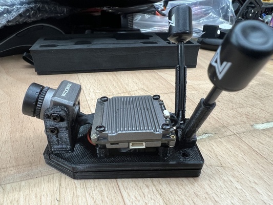 wanderschnecke schnell veränderung plattform schnellwechselplattform by 2 biere hobby diy rc benutzerbild fpv plattform abonnieren 3d print model - Mito3D