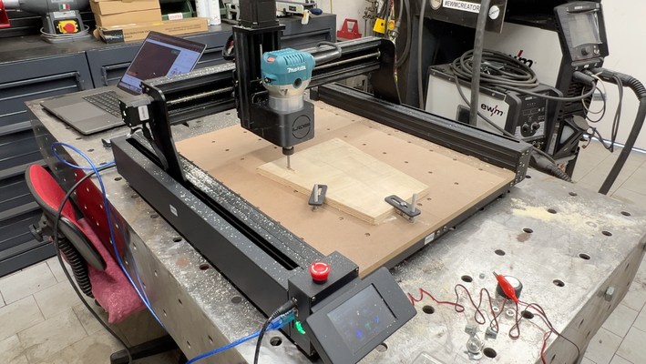 ttc450 adaptateur by mégavanni loisir diy cnc améliorer twotrees routeur prise makita katsu machines 3d print model - Mito3D