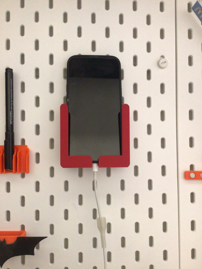 ikea skadis i phone in piedi by matricex passatempo fai elettronica titolare supporto smartphone telefono accessori 3d print model - Mito3D