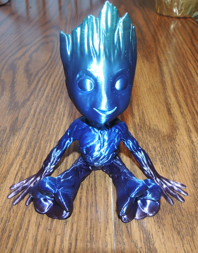 sentado groot alto remixado by negão miniaturas criaturas 3d print model - Mito3D