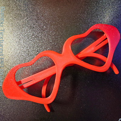 valentinstag auge brille requisiten by cyberjo50 haushalt feierlichkeiten tragen herz amor veranstaltungen feiern liebe paar 3d print model - Mito3D