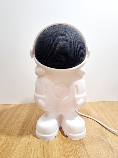 amazon echo dot alexa dock remixed by m owize hobby & diy music support audio 5 news headphone stand helmet astonaut astronaute connected speaker google home space galaxy 3d print model - Mito3D