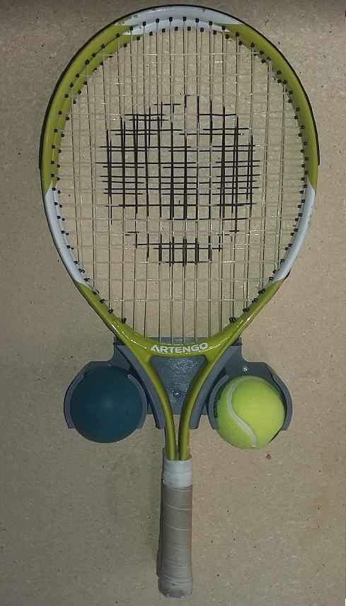 tenis raket duvar kulp destek by maker3dlab hobi kendin yap spor açık havada artengo dekatlon tenis topu raketi duvara monte 3D print model - Mito3D