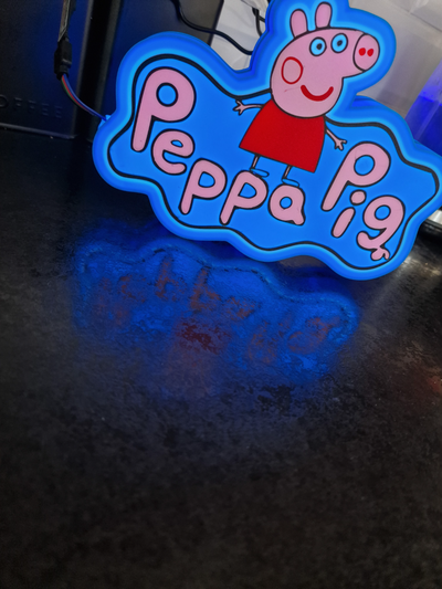 peppa porc lumière by 3dcreativecustom art panneaux logos boîte 3d print model - Mito3D