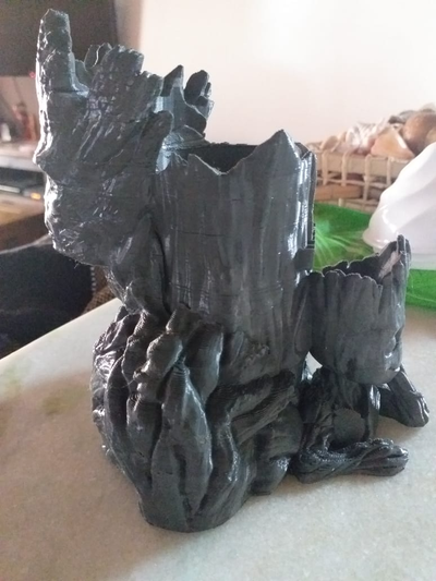 groot bebê lápis suporte remixado by negão casa escritório 3d print model - Mito3D