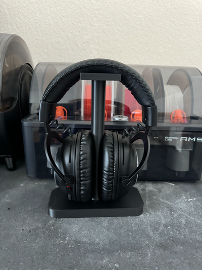 auricolare in piedi supporti by sven740i passatempo fai musica appendiabiti titolare supporto gancio scrivania desktop arredamento logitech g x pro fili cuffia cuffie schreibtisch 3d print model - Mito3D