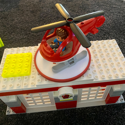 helipad compatible duplo bricks by lucas16592 toys & games puzzles duplobrick helicopter 3d print model - Mito3D