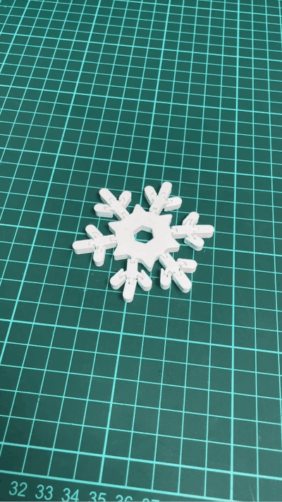 flexible snowflake by mikeproch household decor snow snowball christmas tree collection 3d print model - Mito3D