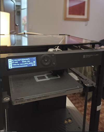 p1p özel panel yükseltici by csankey6 3d yazıcı aksesuarlar ams örtmek kılıf kendin yap kapak dirsek akrilik 3d print model - Mito3D