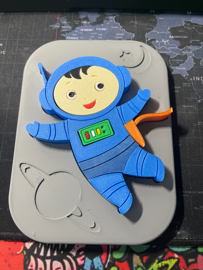 astronauta rompecabezas niños by ideat0m juguetes juegos tomidea cosmos espacio insertar inserción 3d print model - Mito3D