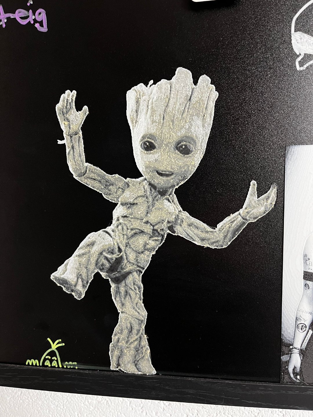 colored picture - baby groot by maegu art 2d hueforge 3D print model - Mito3D