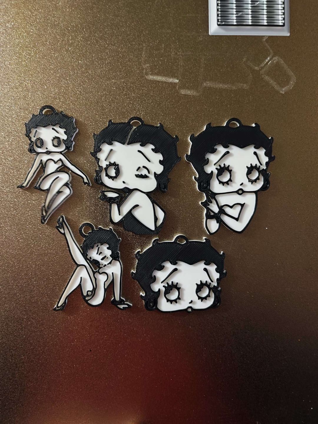 betty boop porte clés by fikuss30 art monnaie badges 3D print model - Mito3D