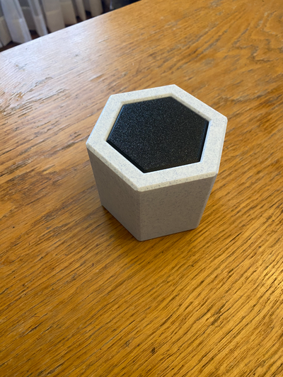 simples hex enigma caixa armazenamento recipiente by ryanjsinatra brinquedos jogos quebra cabeças favo mel truque abertura presente 3d print model - Mito3D