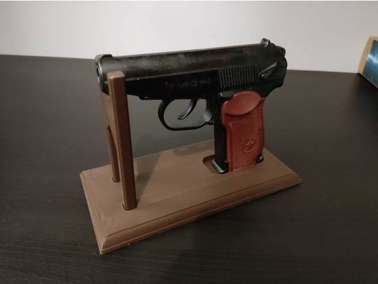 makarov arma fogo exibição remixado by frikarte3d casa decoração expositor armas suporte 3d print model - Mito3D