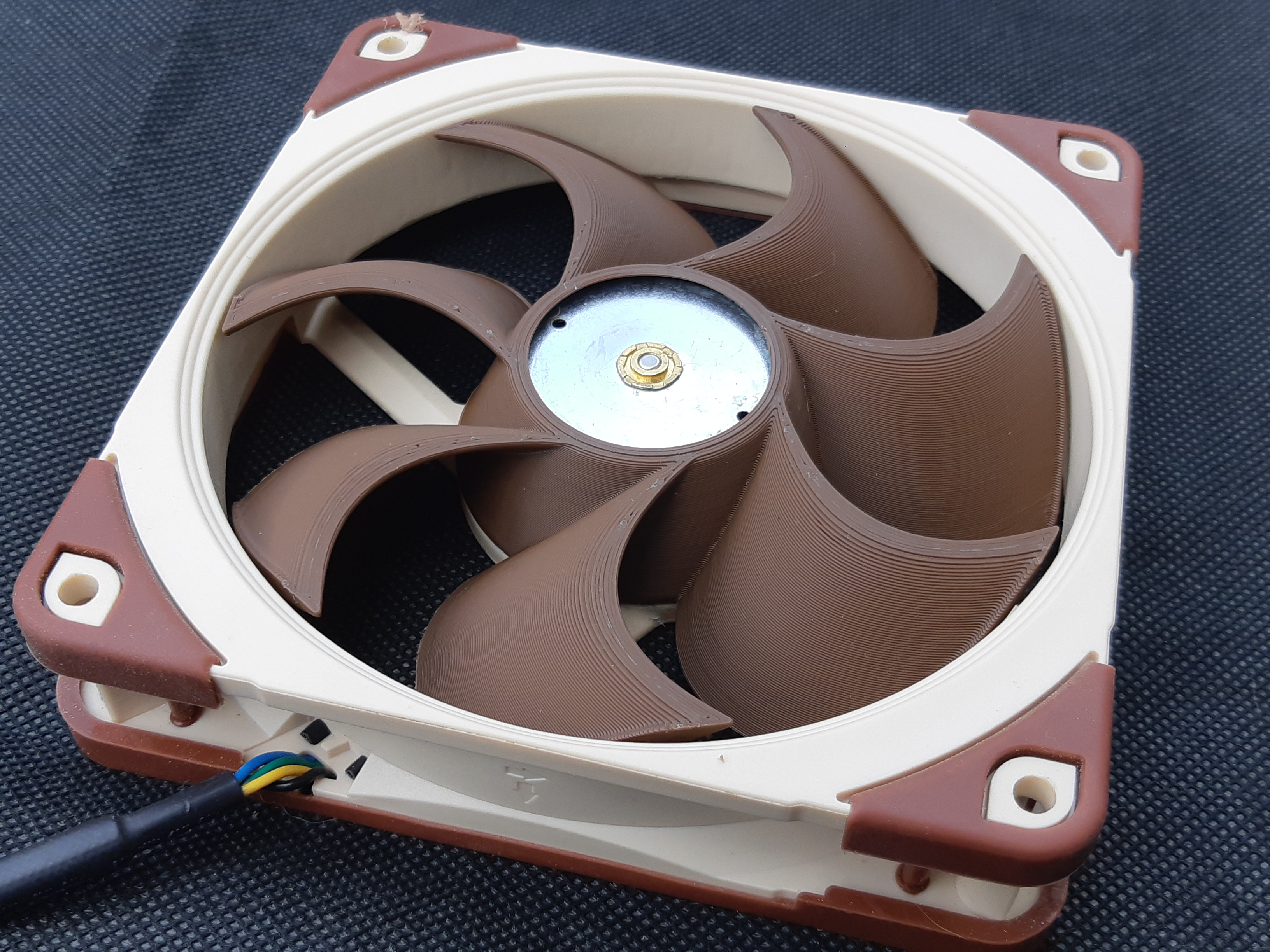 xj99c noctua nf a12x25 mod by mobiyobi araçlar gadget'lar hayran 120mm soğutucu fan 120mmfan noctuafan hayranlar noctua120mm nfa12x25 3D print model - Mito3D