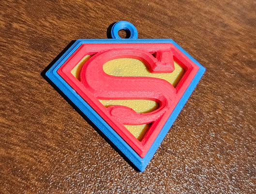 superhombre llavero by smithdrewsmith arte señales logos clark kent 3d print model - Mito3D