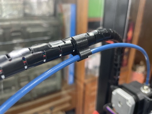 anycubic i3 mega cable acortar capricornio tubo remezclado by marica 3d impresora partes anycubici3mega clip 3d print model - Mito3D