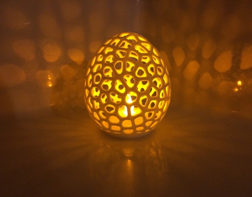voronoi led teelicht schatten by goldenp haushalt dekor vase kerze skulptur thingiverse kerzenhalter teelichthalter mathart mathematische kunst 3d print model - Mito3D