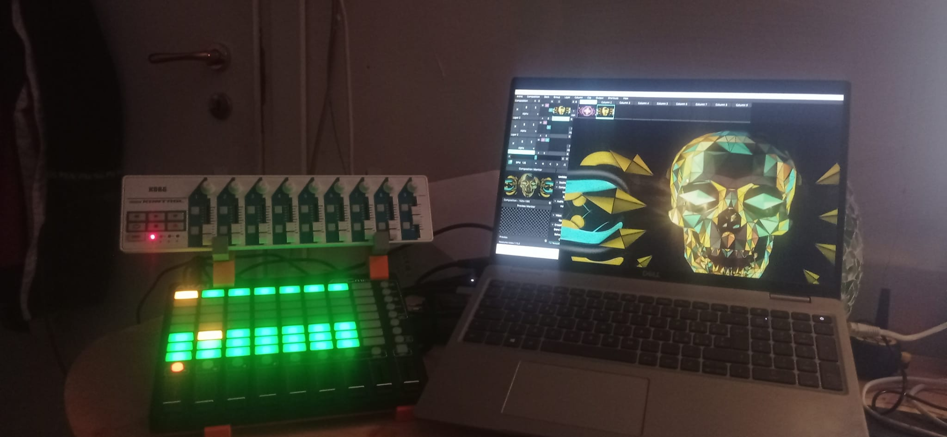 kulp destek akai apc mini korg nanokontrol by giuseppe pompei araçlar organizatörler ışık aksesuar midi kontrolör karar vermek video haritalama müzik 3D print model - Mito3D