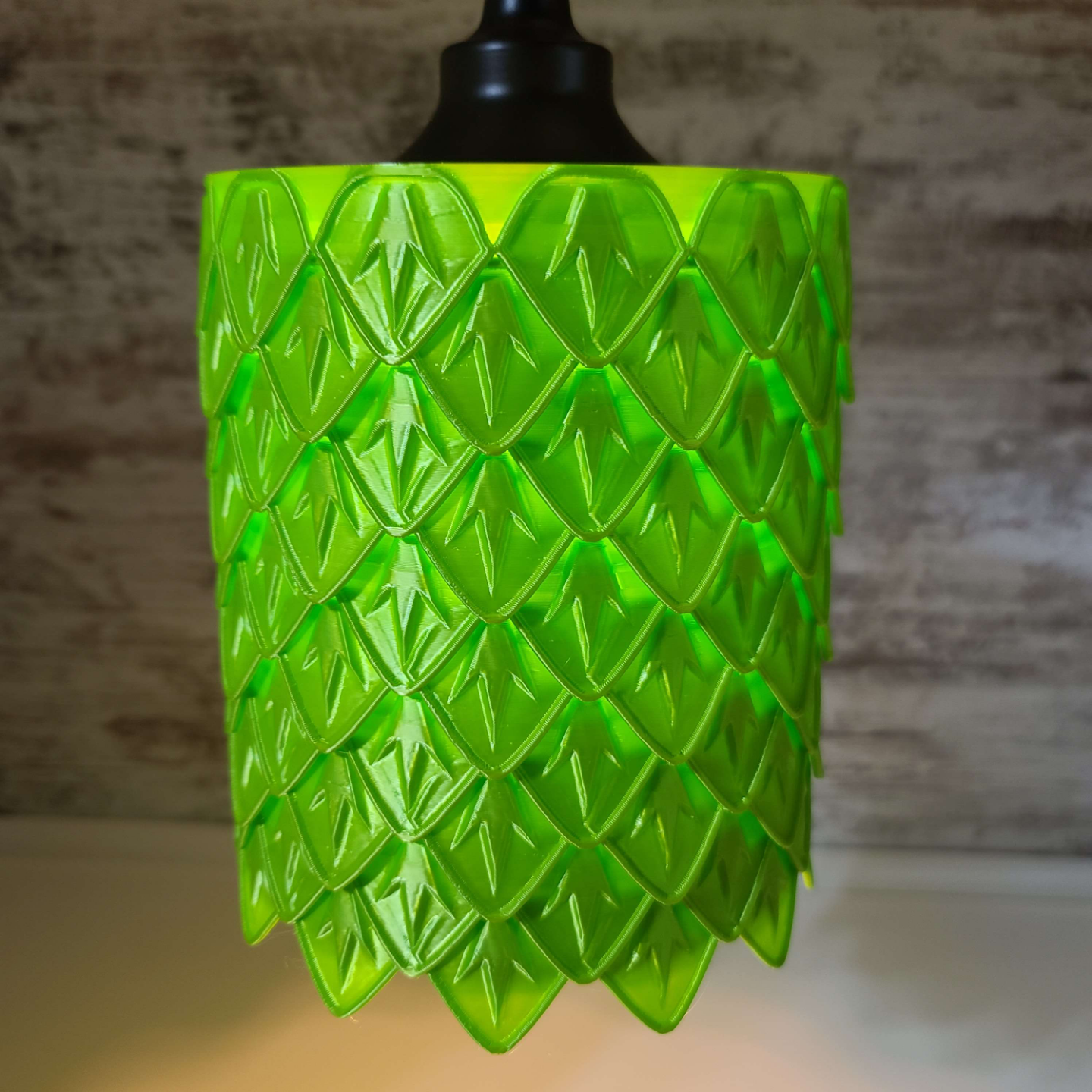 enchanted dragonweave - high poly lamp shade by makers mashup household decor lampshade highpoly dragon dragonscale crown mythical decoration decorations home homedecor homedecoration light 3D print model - Mito3D