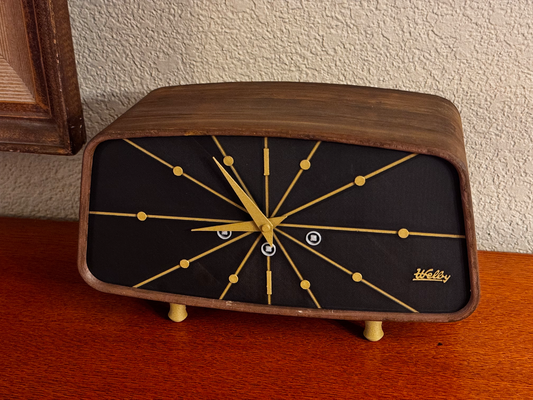 real wood grain mid-century welby mantle clock - easy assembly remixed by calelebl household decor retro vintage midcentury modern 3d print model - Mito3D