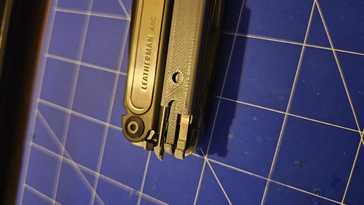 leatherman arco accessorio titolare supporto stuzzicadenti pinzetta penna by semm97 passatempo fai victorinox 3d print model - Mito3D