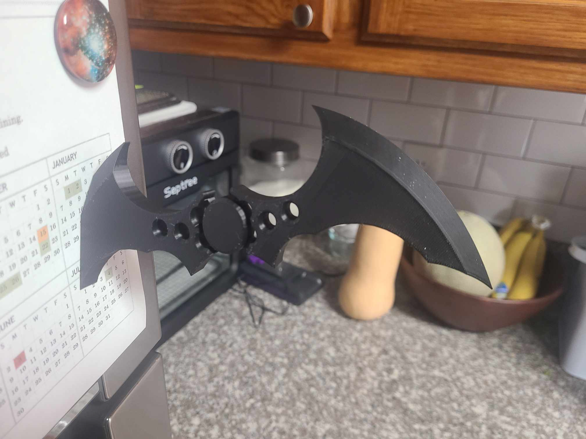 batarang magnete by jkmayfield26 giocattoli giochi batman divertimento facile frigo 3D print model - Mito3D