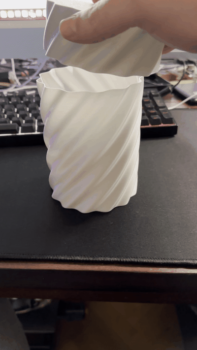 spiral krug by mario3d haushalt dekor vasemode vase modus einfach 3d print model - Mito3D