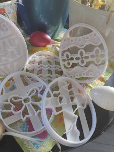 easter egg cookie cutters by crafty maker household festivities cutter cookies easteregg cookiecutter 3dcookiecutters cookiestamp cookiecutters easterdesign cookiescutter bakingcookies biscuitcutter 3dcookiecutter eastereggs 3d print model - Mito3D