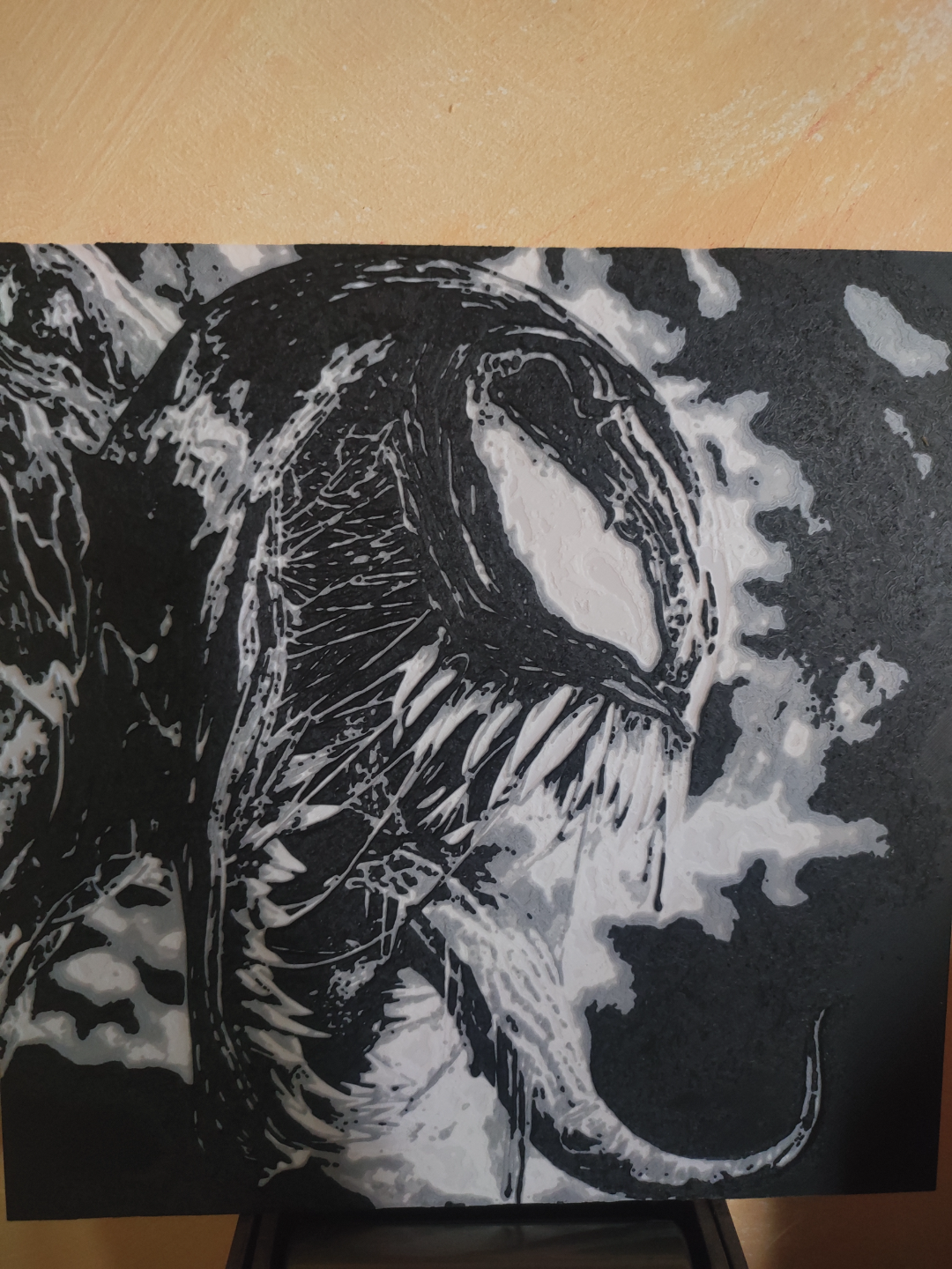 venom portrait by seal0567 art 2d hueforge image imagen cuadro blanco negro black white spiderman marvel 3D print model - Mito3D