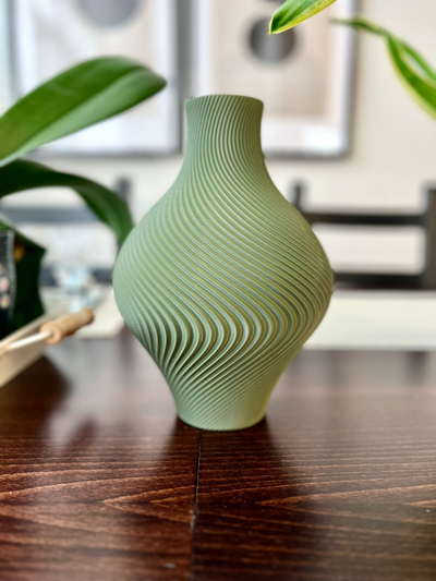 modern wavy vase by pepper household decor mode easy flower big large fast quick vasemode planter pla 3d print model - Mito3D