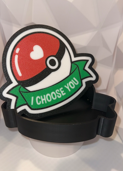 pokeball geschenk box herz by sabine schoen haushalt dekor pokeballs pokémon kunst ball valentinstag süßigkeiten giftidea tasche geschenkideen liebe niedlich süss liebhaber urlaub 3d print model - Mito3D