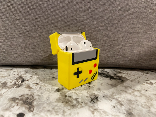 game boy airpods fall mantel by encrust3d werkzeuge gadgets luft schoten airpod pod airpodcase airpodscase nintendo gameboy farbe spiel junge pokémon pikachu pikachugameboy apfel ohr ohrhörer knospe kopfhörer kopf telefon schutz schützen sicher 3d print model - Mito3D