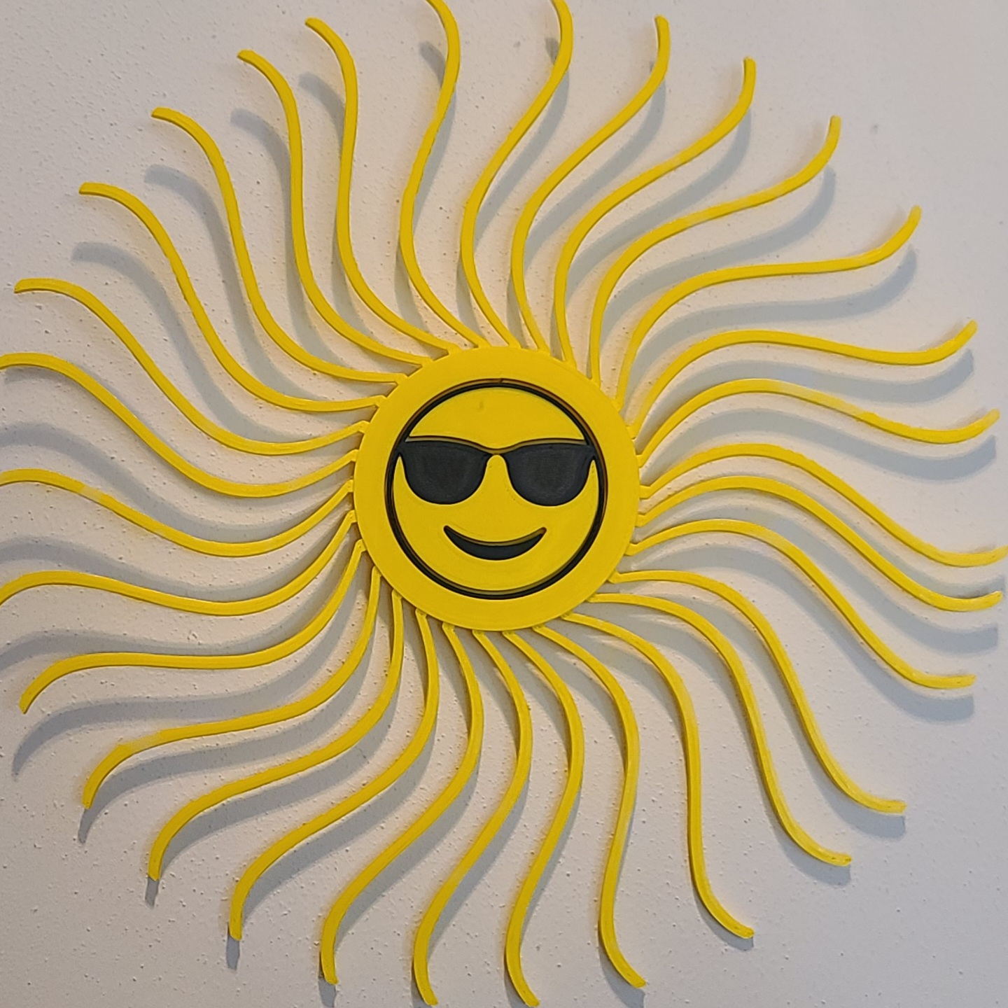 sun wall art - fully scalable by makers mashup household decor summerart summer wallart indoor outdoor visualart design sunart outdoorart garden gardenart 3D print model - Mito3D