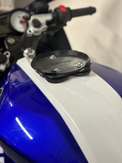 givi réservoir brin aimants by exotech loisir diy véhicules moto accessoire yamaha garder honda dominateur vt 500 ktm ducati montant xmoto brixton aventure page voyager 3d print model - Mito3D