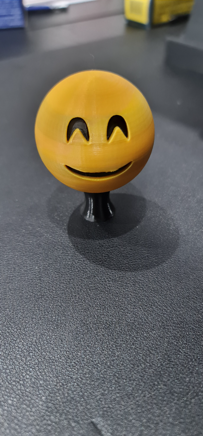 smiling emoji by tony rexo miniatures 3D print model - Mito3D