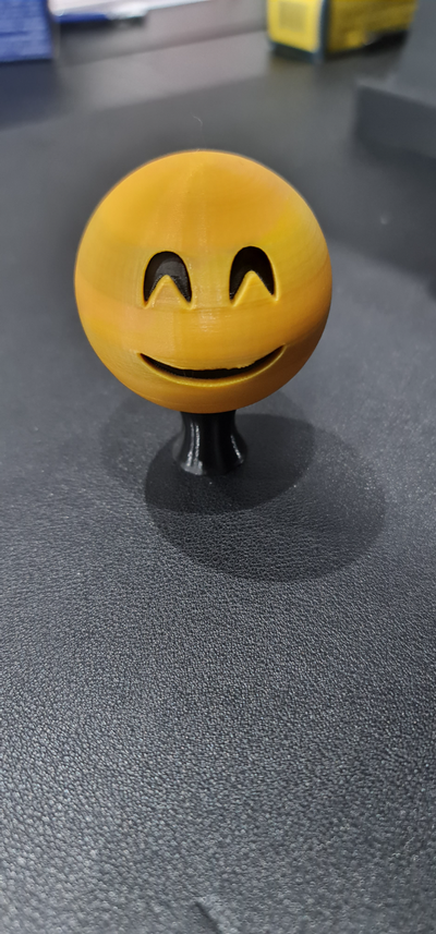 lächelnd emoji by tony rexo miniaturen 3d print model - Mito3D