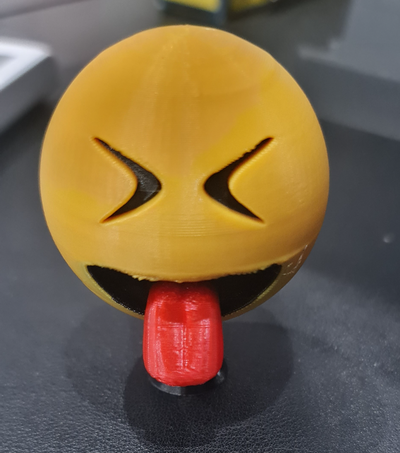 schielen gesicht zunge by tony rexo miniaturen emoji lächeln 3d print model - Mito3D