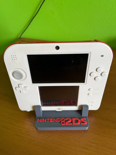 2ds nintendo ayakta durmak by bahsedildi ev halkı dekor oyun çocuğu ds 3d print model - Mito3D