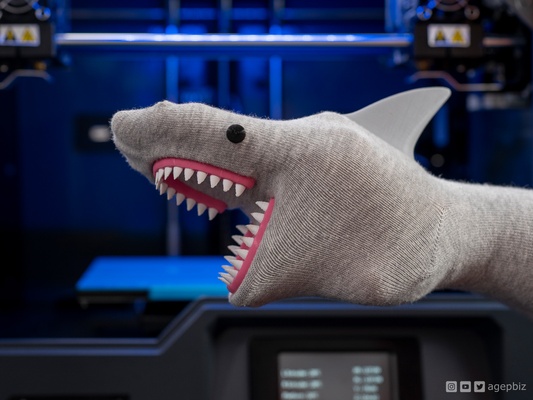 meia fantoche tubarão acessórios by agepbiz brinquedos jogos ímãs dentes dentaduras boneco 3d print model - Mito3D