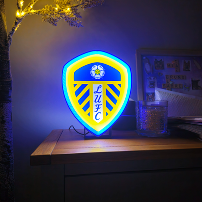 lufc leeds unidos emblema conduziu luz caixa luminária by superiororganisersolutions casa decoração futebol 3d print model - Mito3D