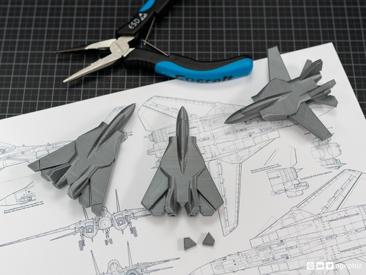 print-in-place articulated f14 jet fighter improved wingdesign by agepbiz hobby & diy vehicles printinplace topgun 3d print model - Mito3D