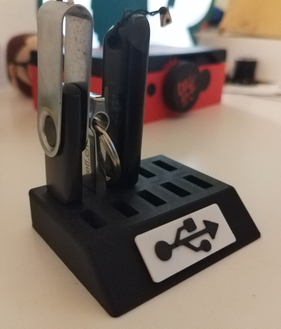 usb-a holder by dino2211 tools organizers usb a 3d print model - Mito3D