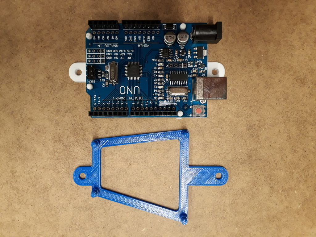 semplice arduino montare staffa by mandragora passatempo fai elettronica prototipazione 3D print model - Mito3D