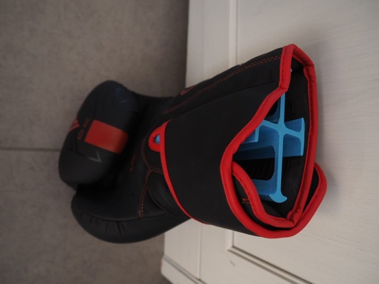 boxe gants séchoir by ap ingénierie loisir diy sport air sec thaïlandais séchage kickboxing muay 3d print model - Mito3D