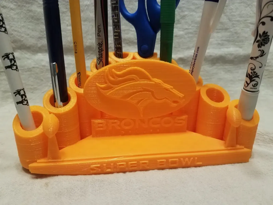 denver broncos caneta lápis suporte by johnnymodelsco casa escritório escrivaninha organizador 3d print model - Mito3D