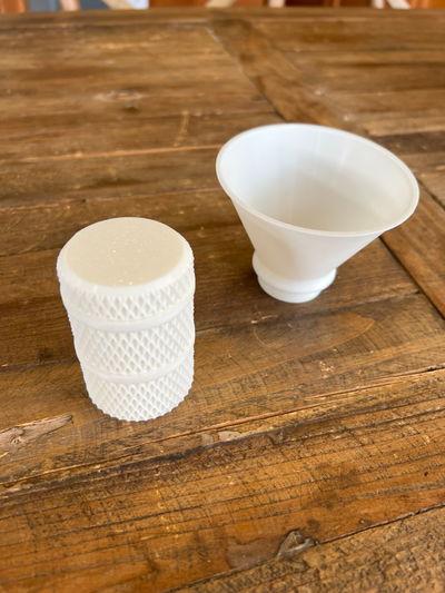 gerändelt stapelbar fall mantel tabletten or pulver trichter neu gemischt by johnyohanna werkzeuge veranstalter pille ergänzung 3d print model - Mito3D