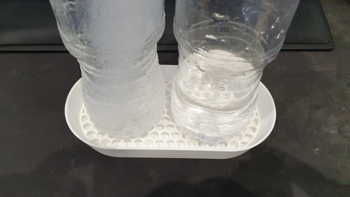 double largeur condensation coaster by hamster ménage maison modèles bac récupération bouteille d'eau pouvez 3d print model - Mito3D