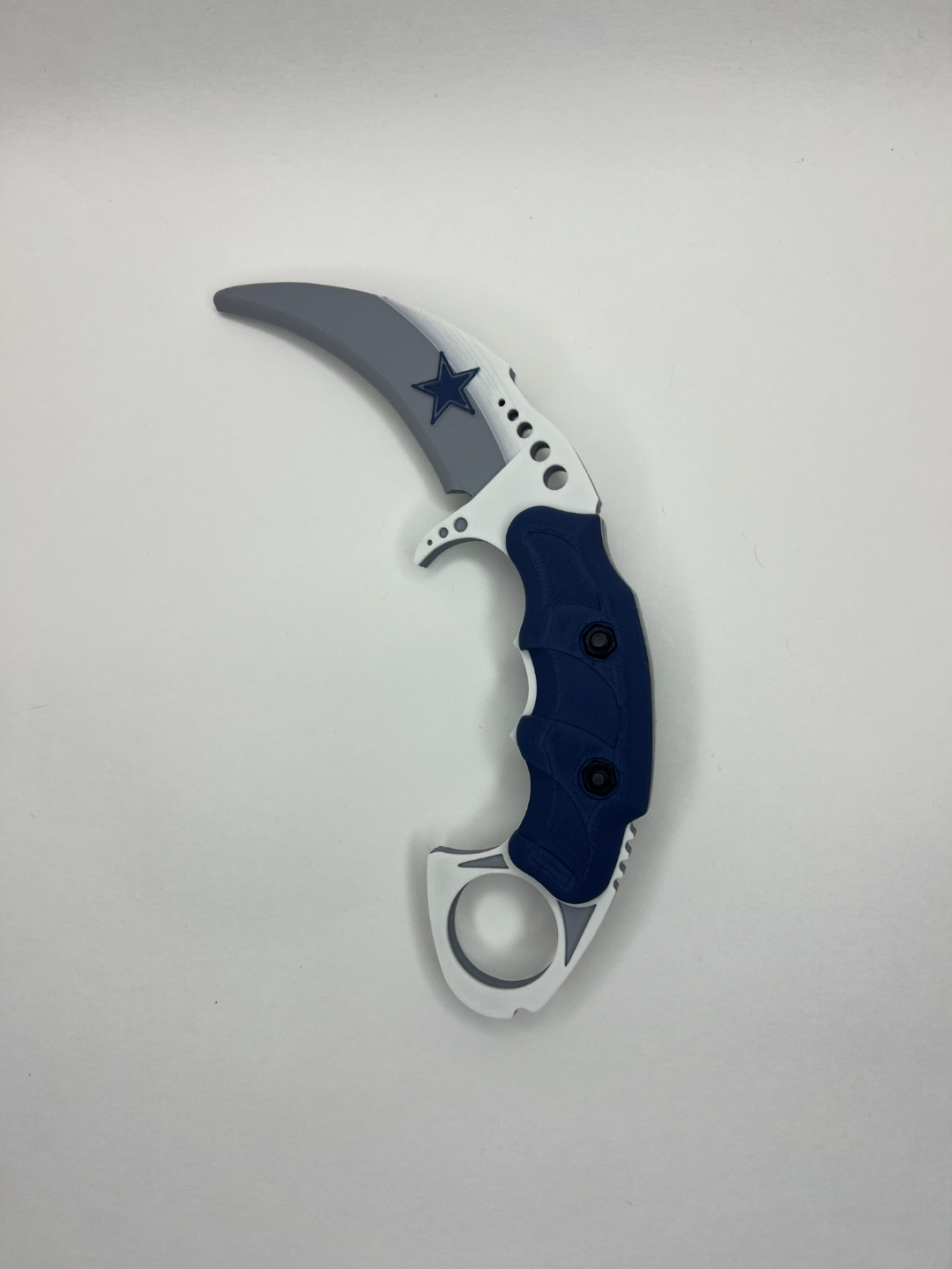 vaqueros karambit cuchillo entrenador by bolt3ddesign accesorios cosplays réplica arma apuntalar espada cosplay monitor 3D print model - Mito3D